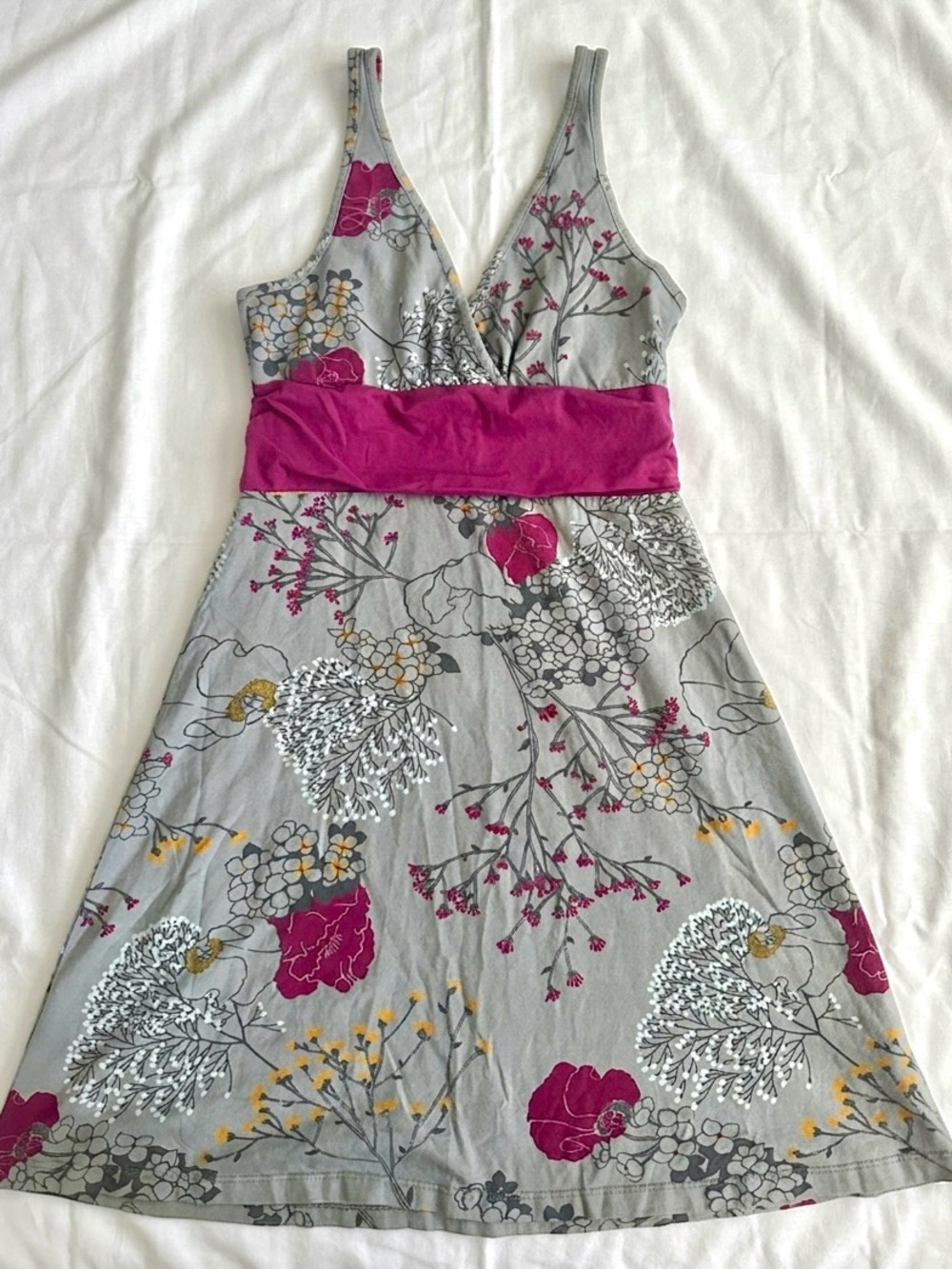 Patagonia Floral V-Neck Dress Women’s Medium